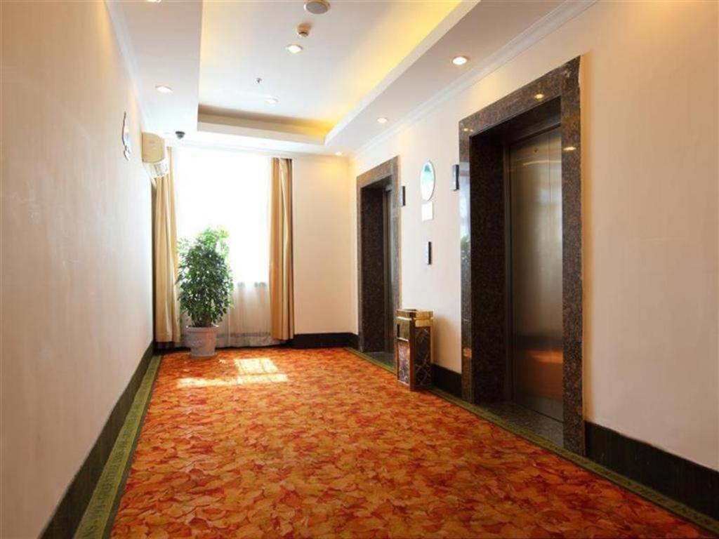 Vx Hotel Shanghai Yixian Road Dabaishu Dış mekan fotoğraf
