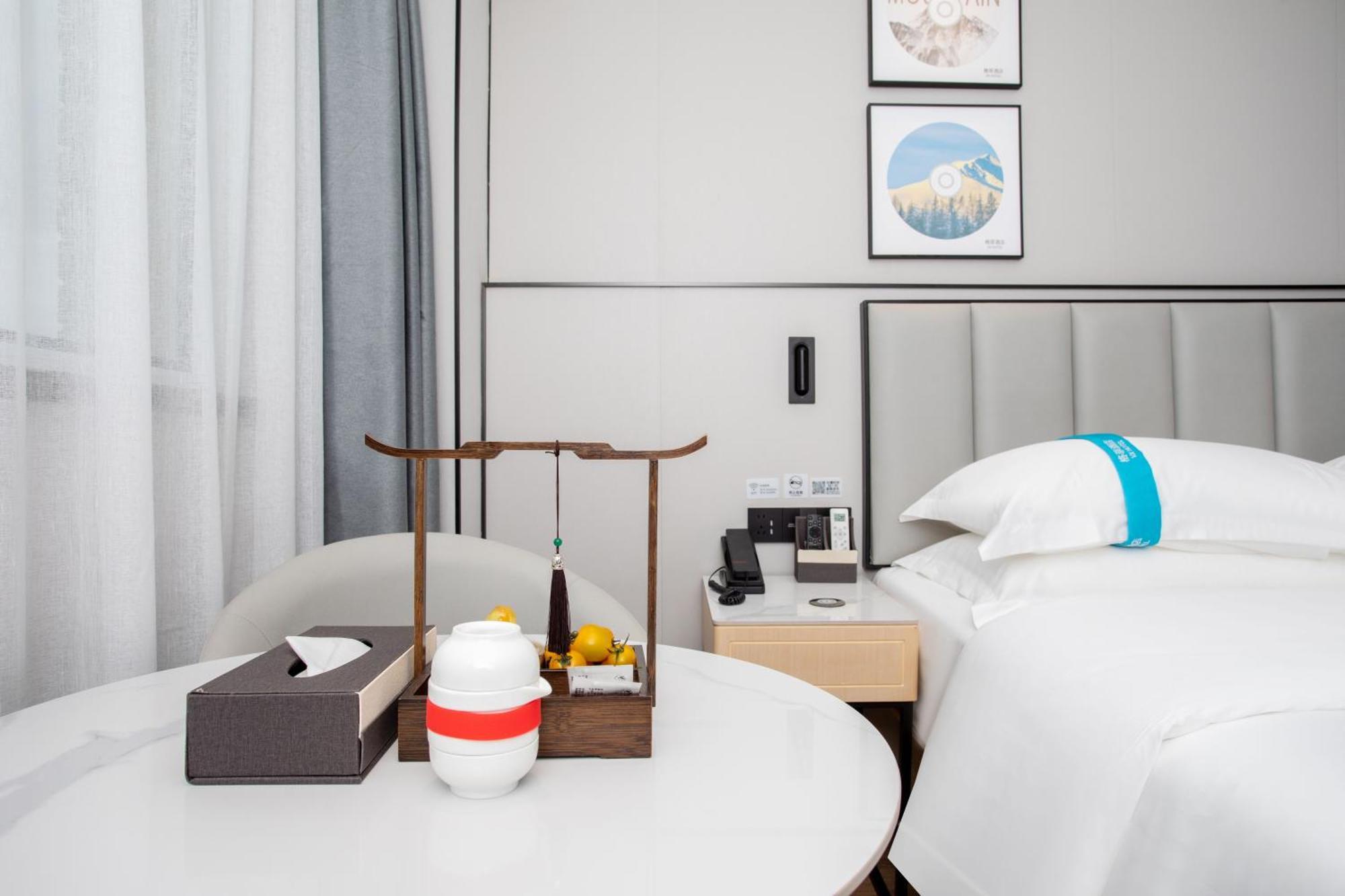 Vx Hotel Shanghai Yixian Road Dabaishu Dış mekan fotoğraf